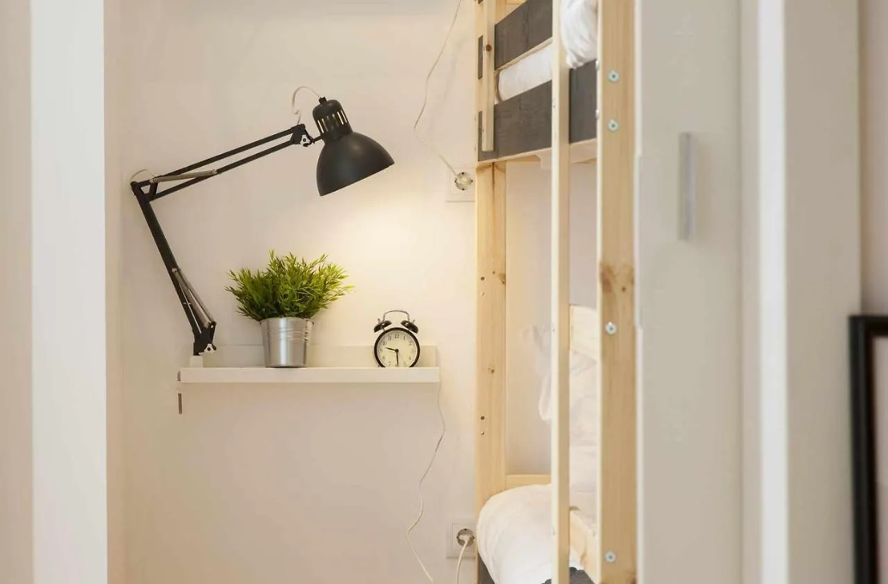 Апартаменты Yellow Design Studio Chiado City Center Лиссабон