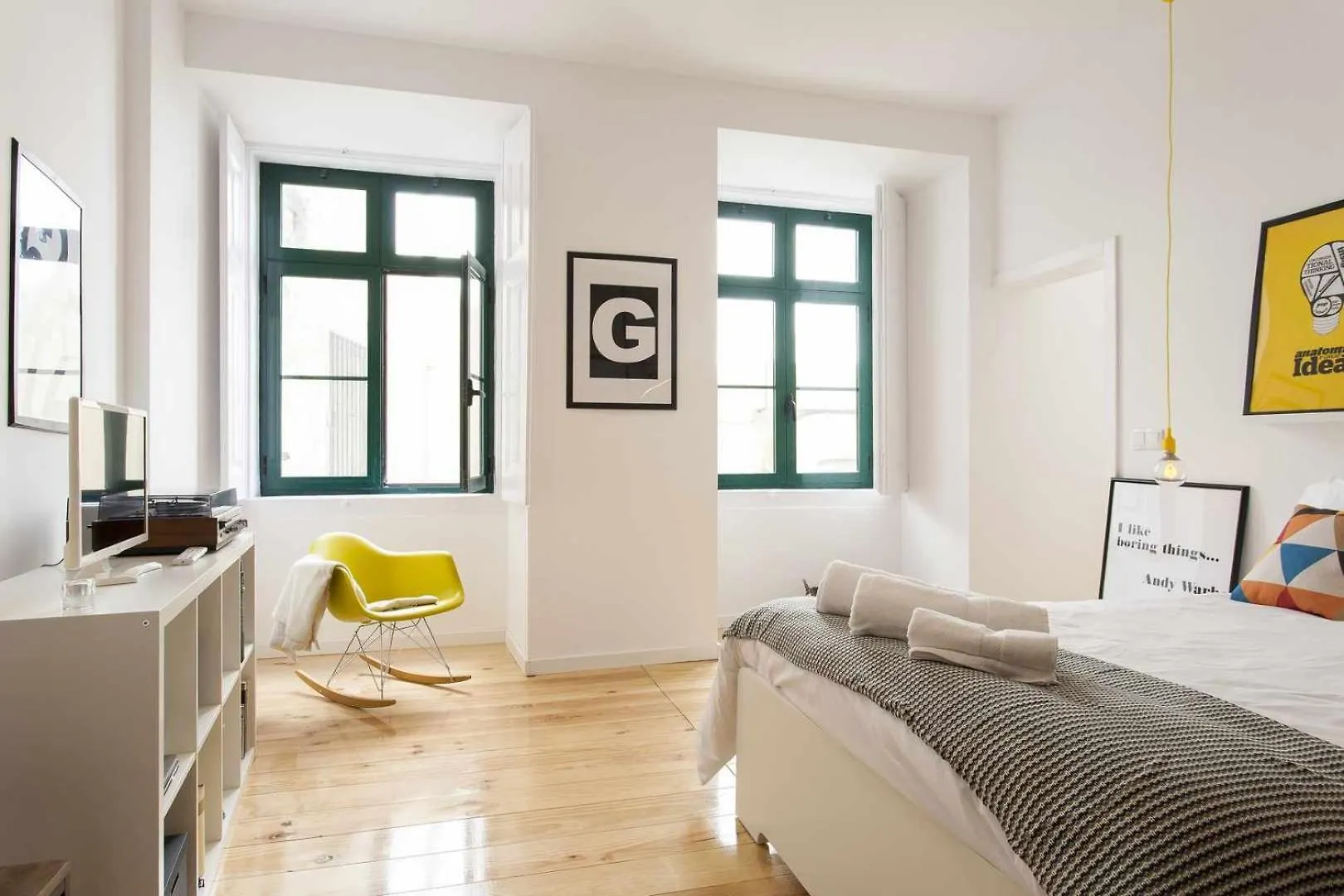 Апартаменты Yellow Design Studio Chiado City Center Лиссабон Португалия
